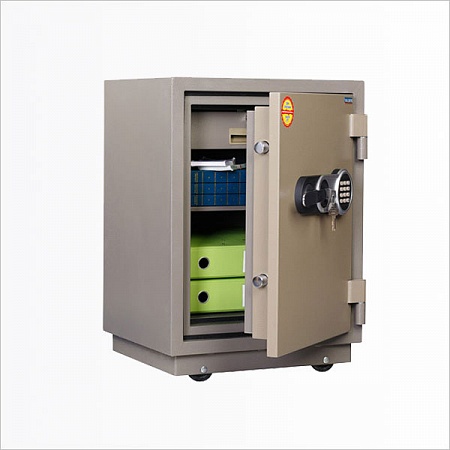 Сейф FRS-66 EL (672*485*430*79кг.)